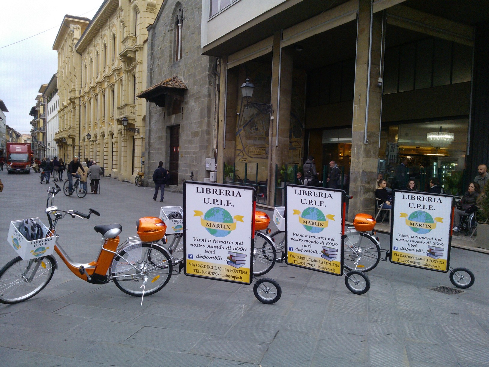 bici vela Pisa Lucca Livorno, bicicletta vela, bicicletta pubblicitaria, bici con carrello pubblicitario, bici pubblicità